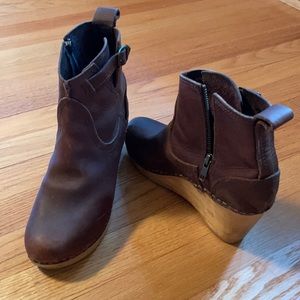 COPY - No 6 brand clogs